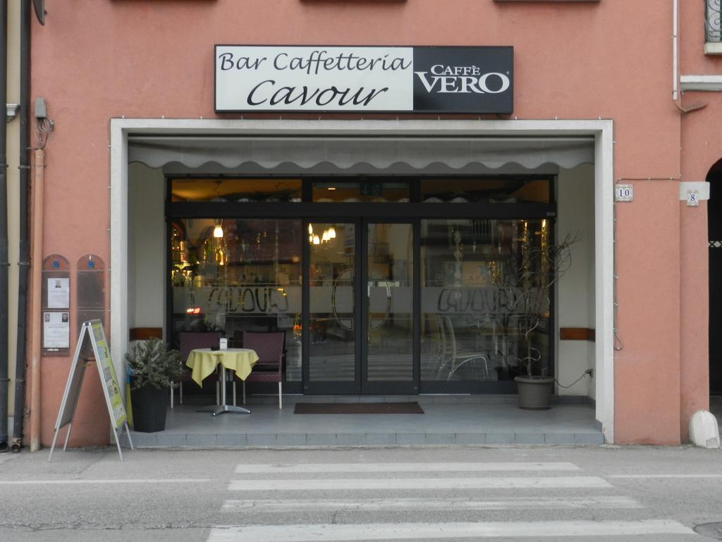 Locanda Trattoria Caffe Cavour Cittadella Exterior foto